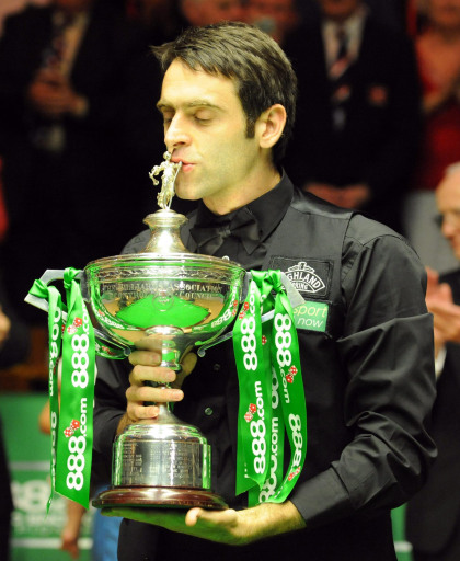 在控球与传 在控球与传