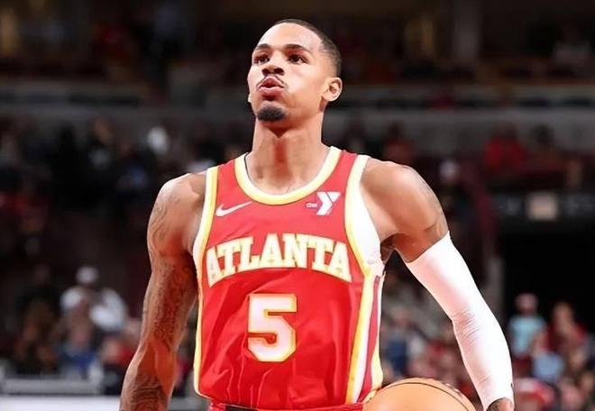 张梅在面临 张梅在面临