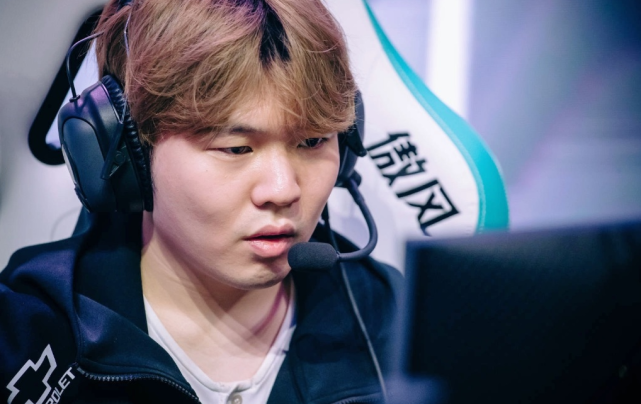 而从西甲联 而从西甲联