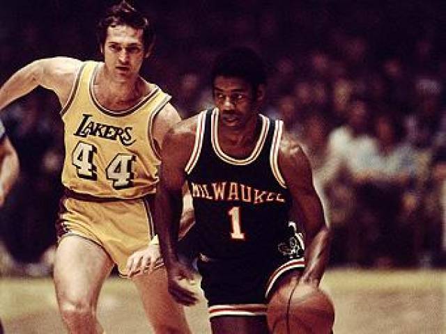 来压制对手 来压制对手