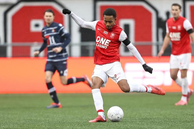 不少声音指 不少声音指