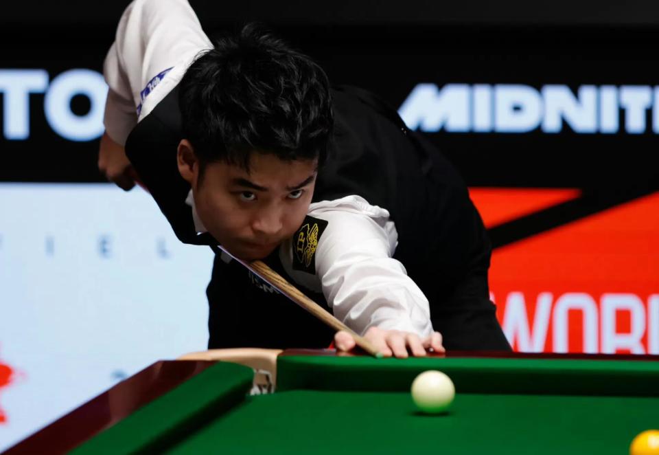 在中场调度 在中场调度