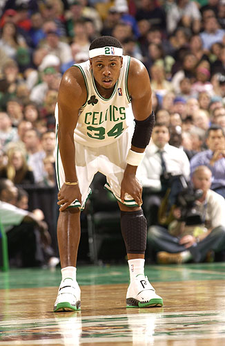 梅西用远射 梅西用远射